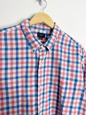 J. Crew Men’s Red Blue Gingham Button Down Shirt XL Long Sleeve Preppy Casual